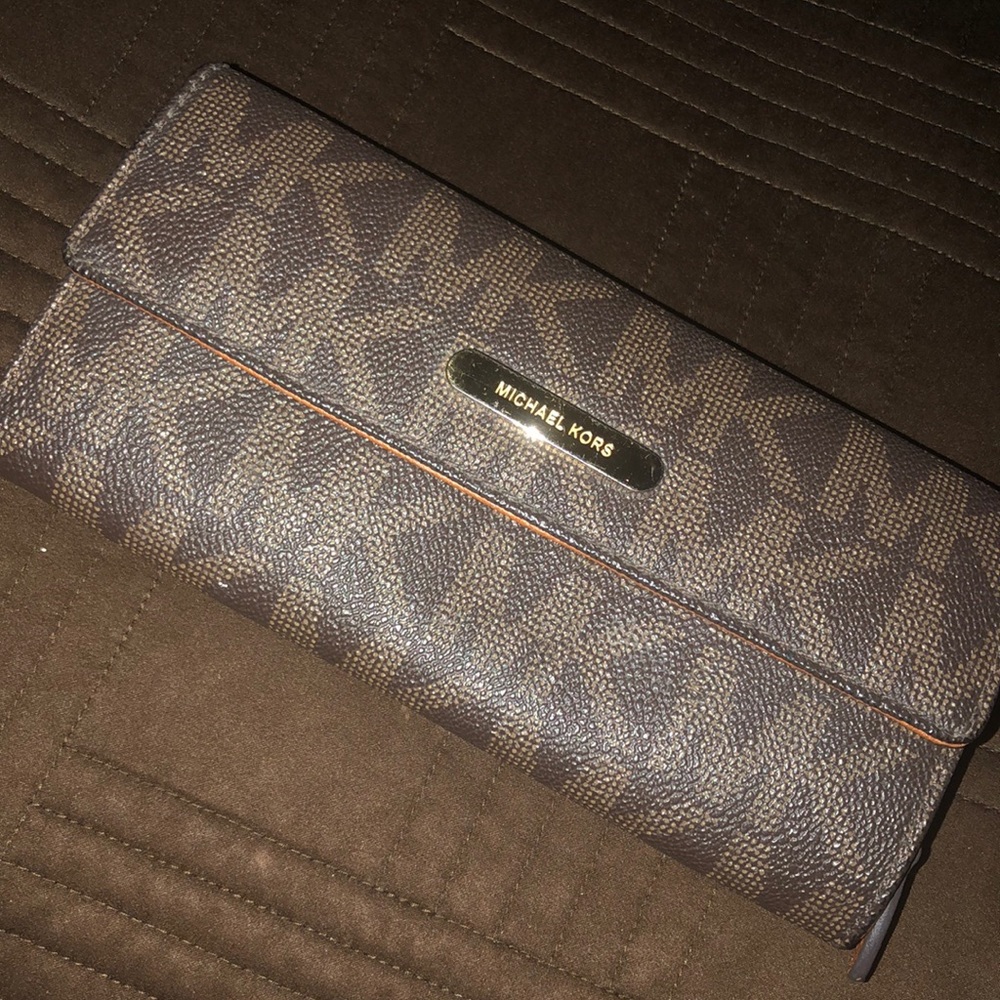 MK wallet